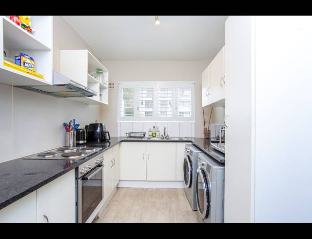 2 BEDROOM APARTMENT RENTED IN CLAREMONT UPPER